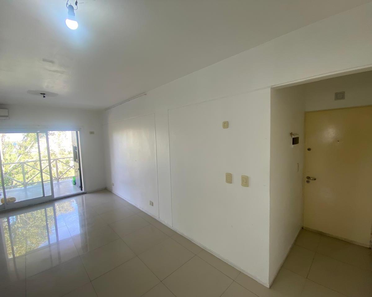 Venta - 3 Ambientes con Balcon y Cochera en San Fernando. 5