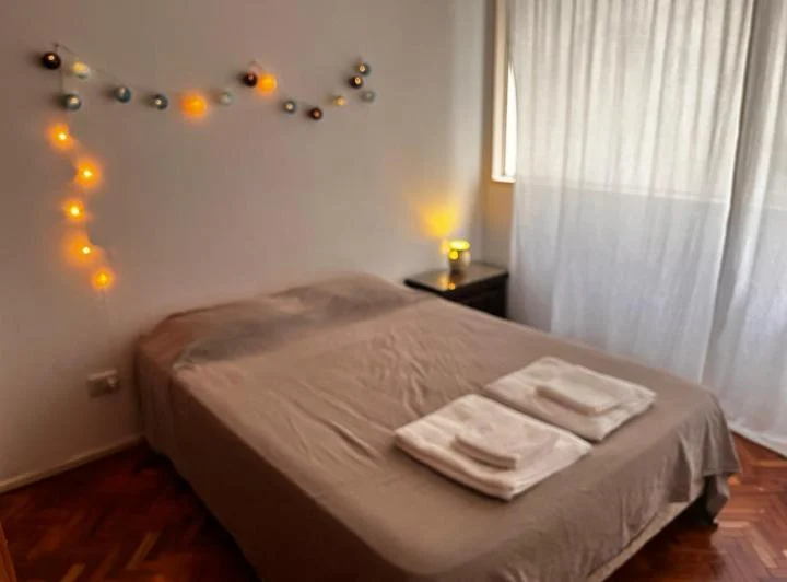 Departamento en  alquiler 2 ambientes con balcón a la calle en Barrio Norte Recoleta 3