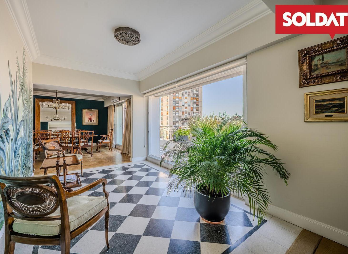 Venta departamento 9 ambientes con 2 cocheras y baulera en La Isla Recoleta