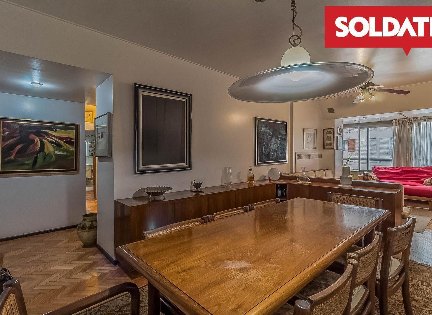 Foto de Muy buen departamento APTO CRÉDITO en venta 4 amb y cochera en Belgrano, imagen 2