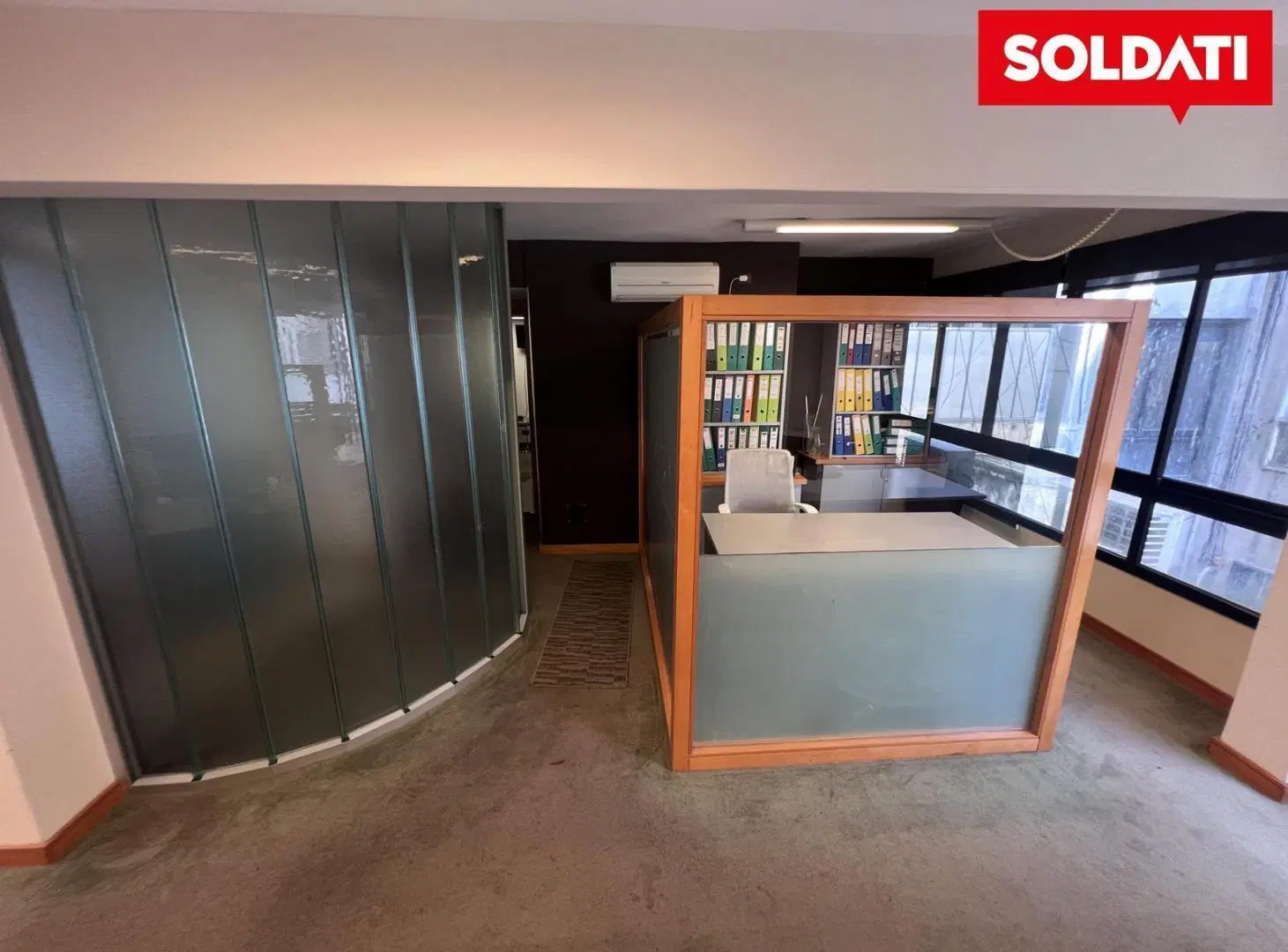 Venta Oficina en Tribunales 8 ambientes 3 despachos 4