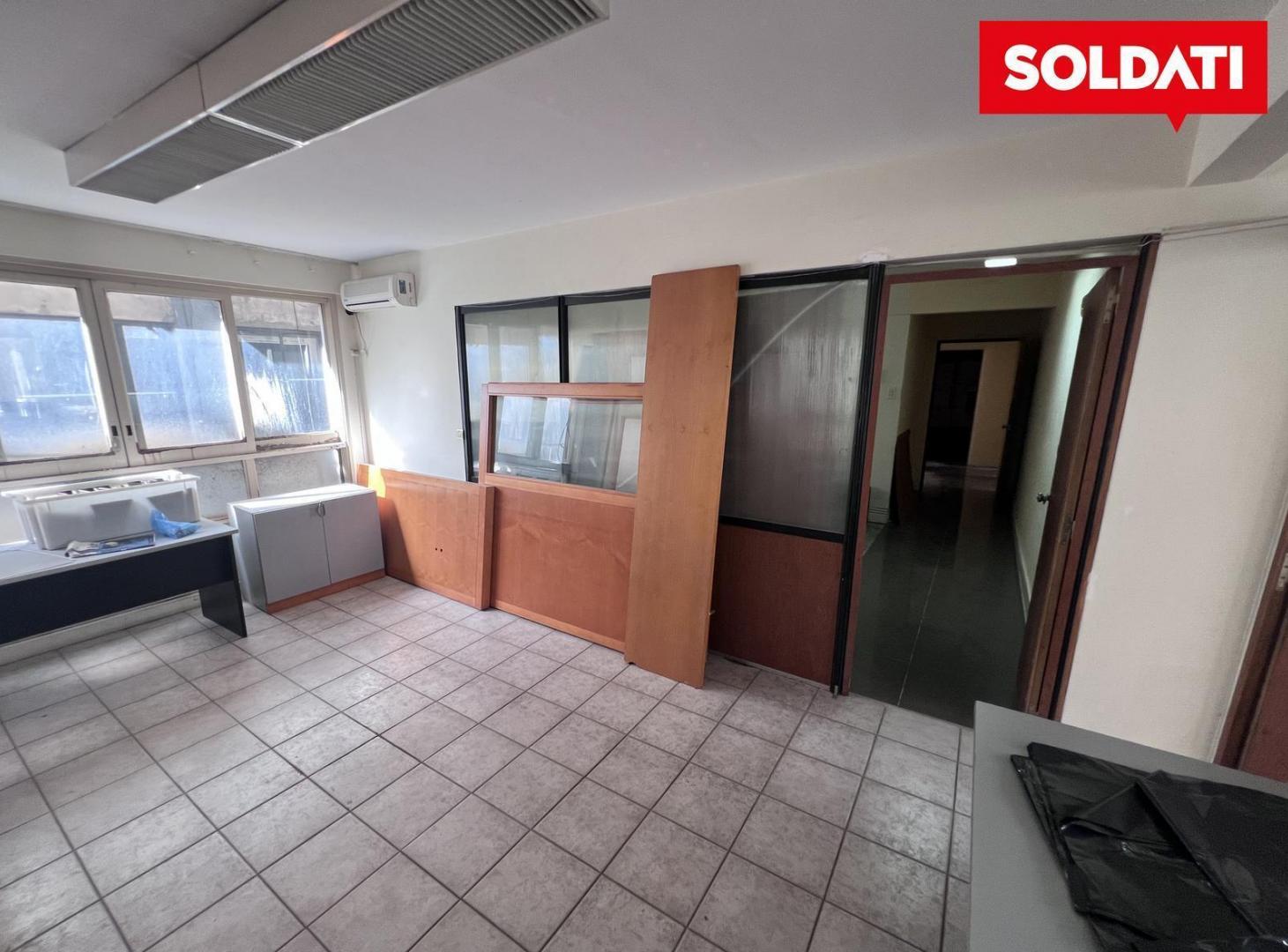 Venta Oficina en Tribunales 14 ambientes 258 m2