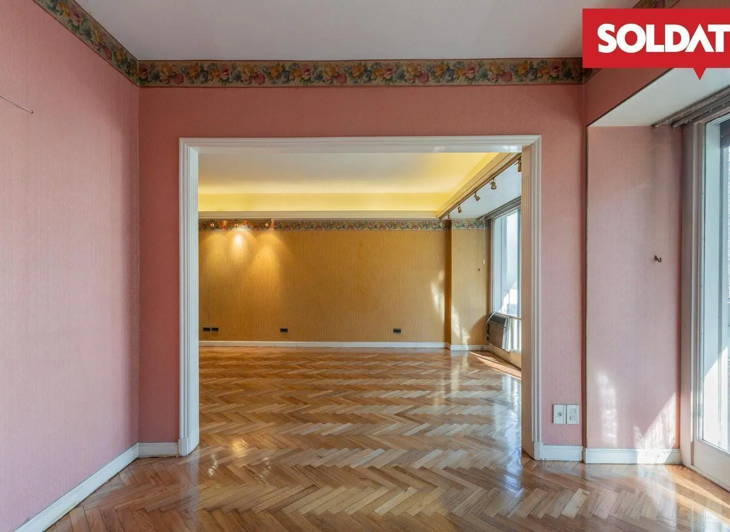 Departamento apto profesional en venta 4 ambientes con dependecias y cochera en Barrio Norte. 8