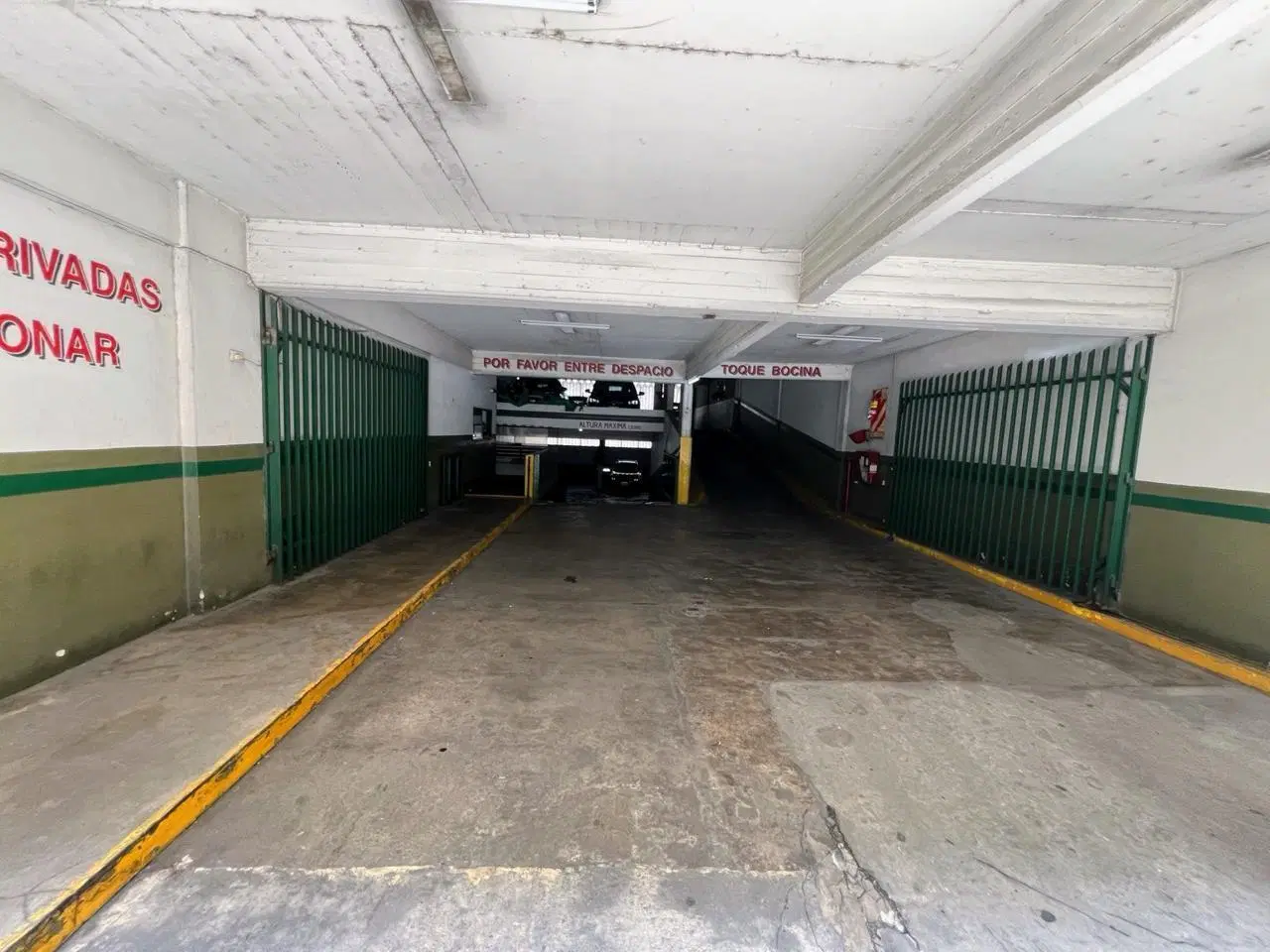 Venta Cochera Belgrano 1