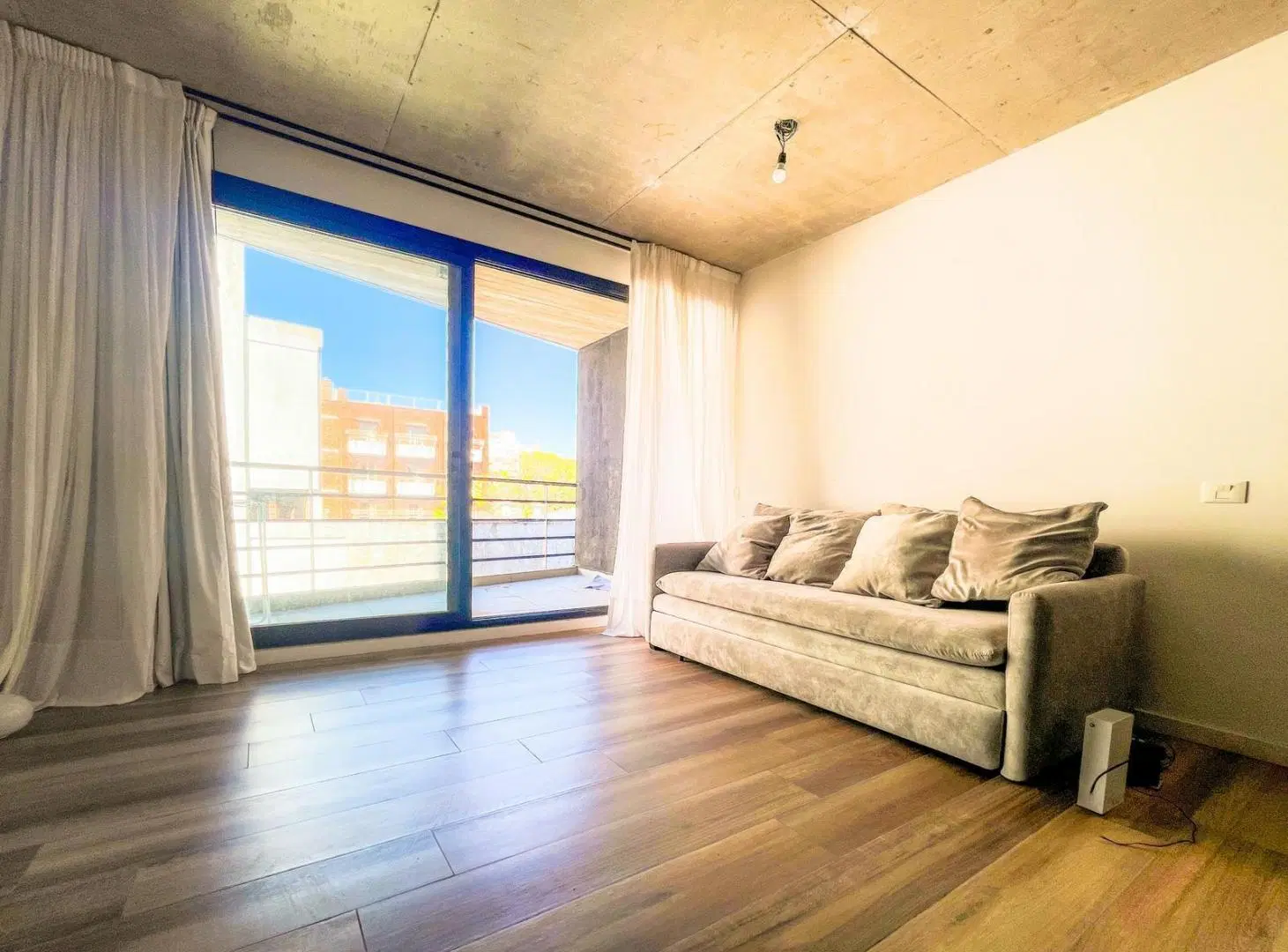Venta Chacarita Departamento mono ambiente divisible con balcón. 1 año antigüedad. 60 mt2 1