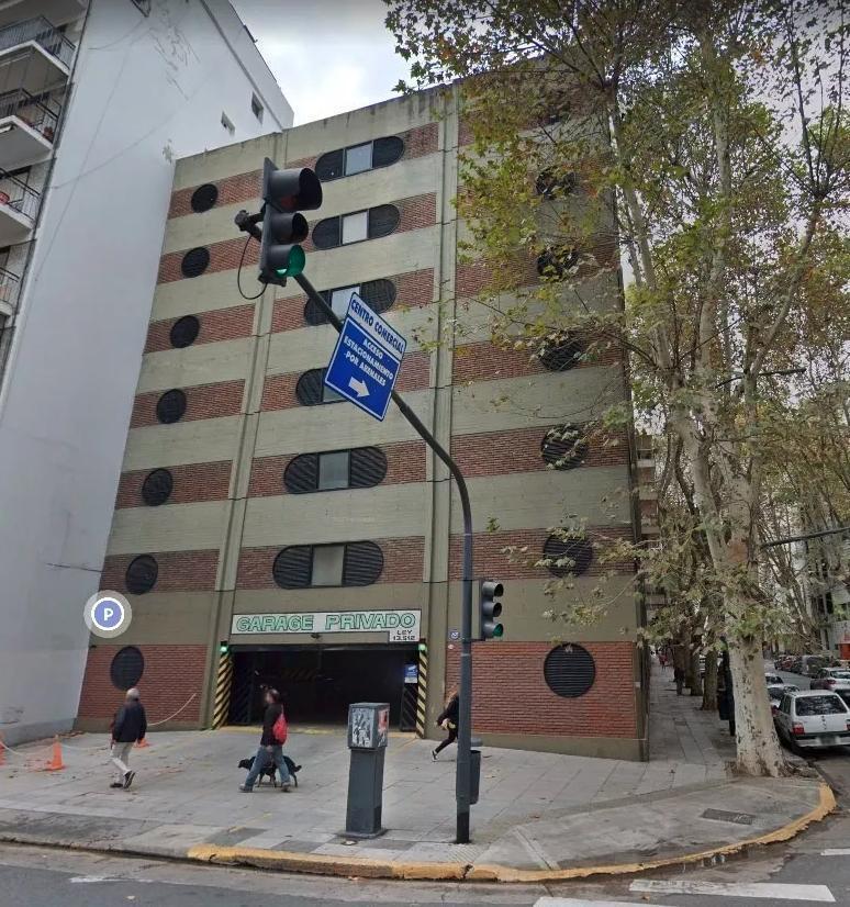 Cochera en venta zona Alto Palermo