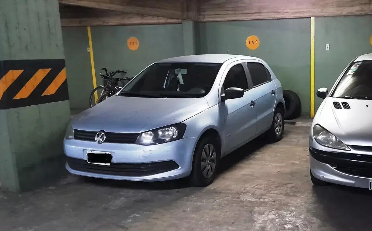Cochera en venta zona Alto Palermo 4