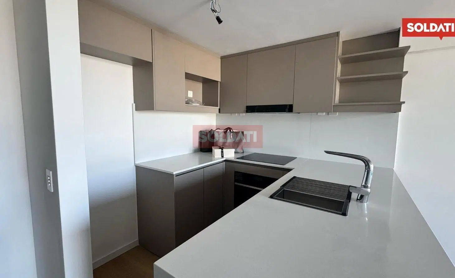 Venta - 2 ambientes con balcón - Belgrano Chico 2