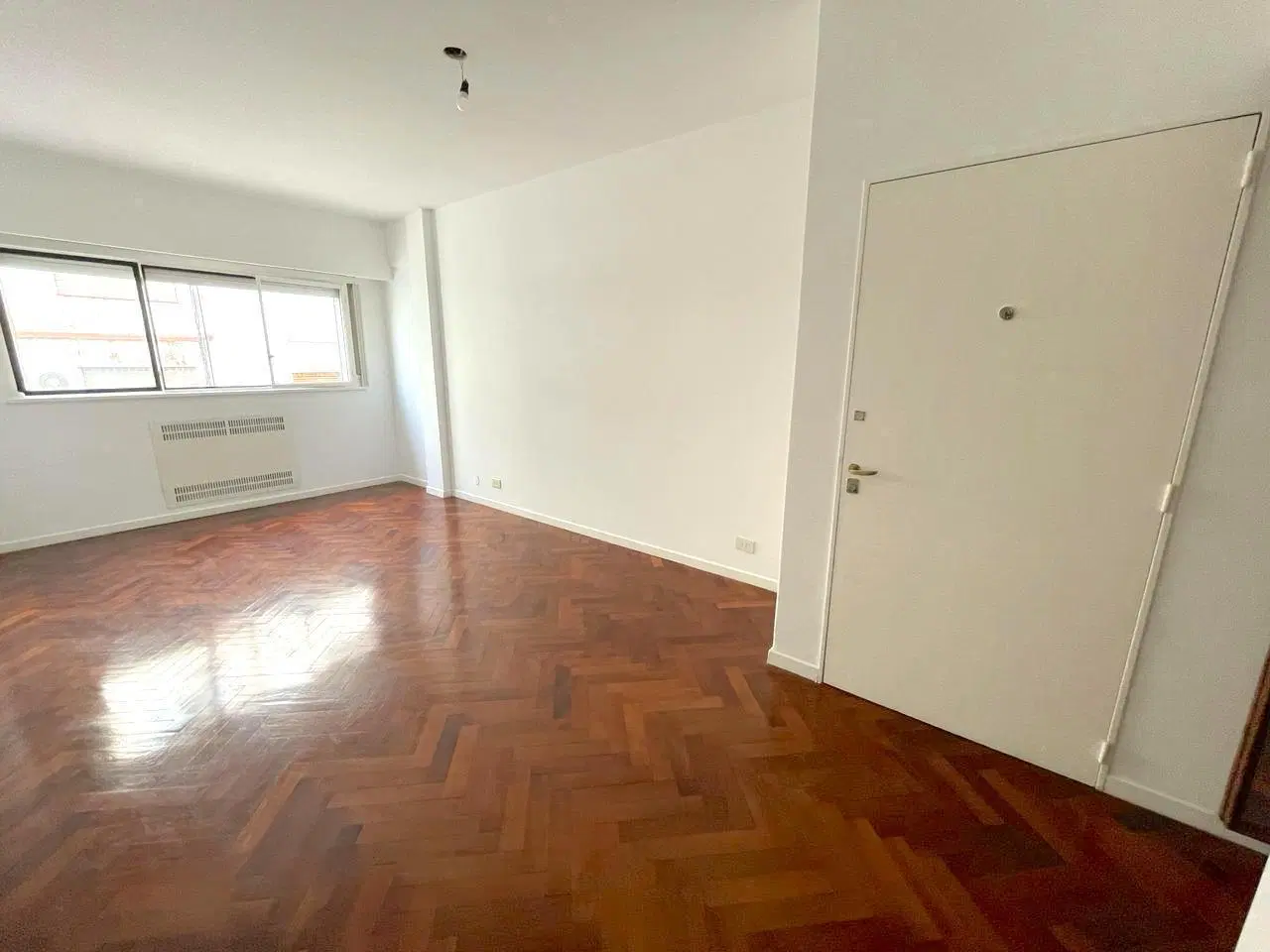 Alquiler Departamento apto profesional de 3 ambientes con dependencias 2