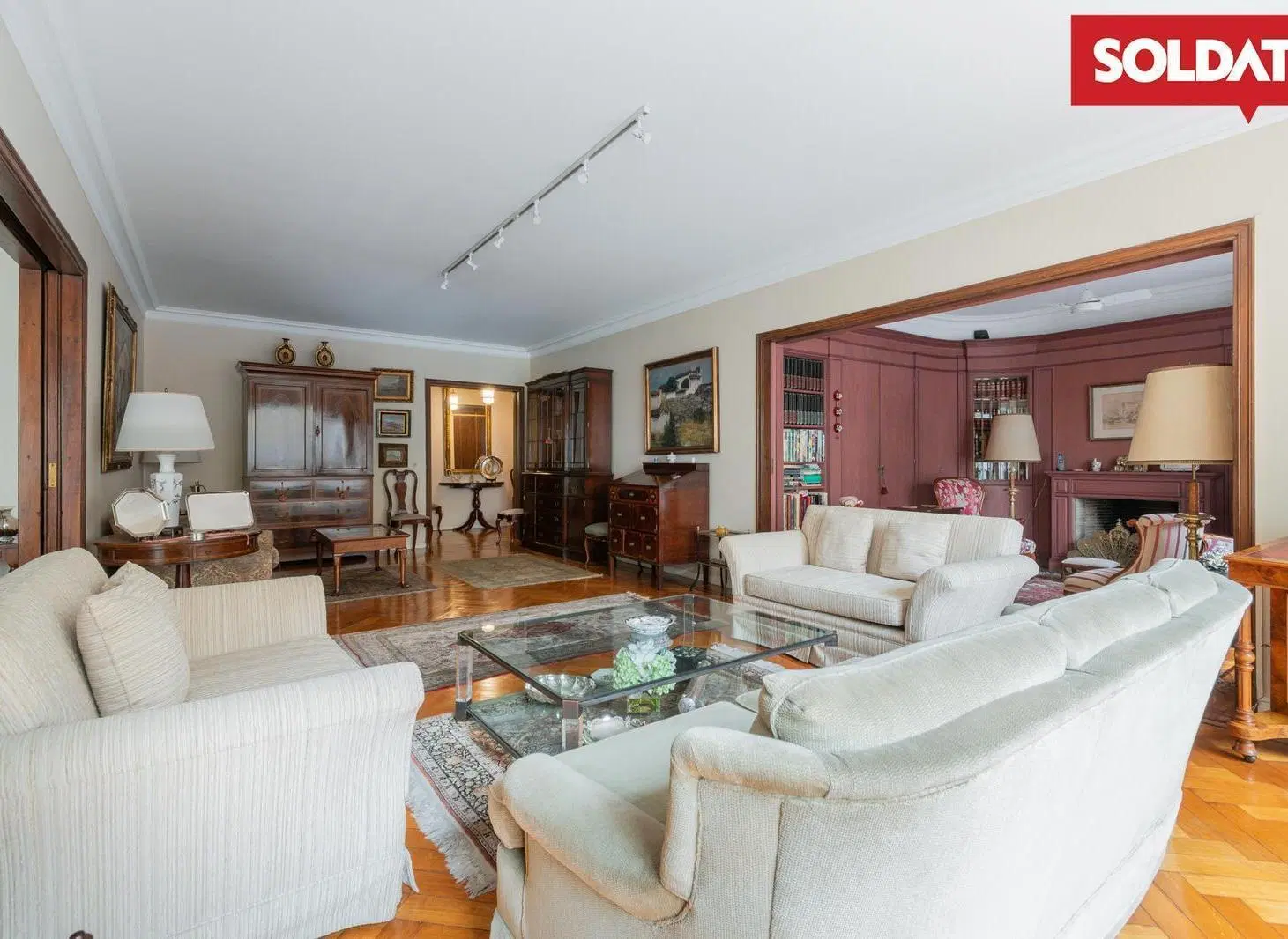 Venta departamento 6 ambientes con cochera y baulera en La Isla Recoleta 2
