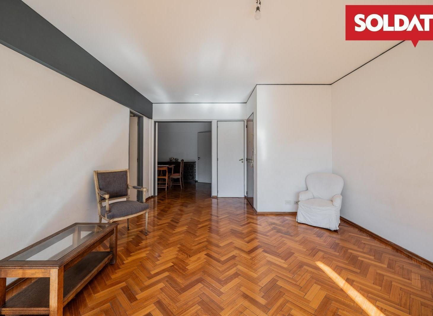 Foto de Venta 4 ambientes con dependencia con cochera y seguridad Recoleta, imagen 3