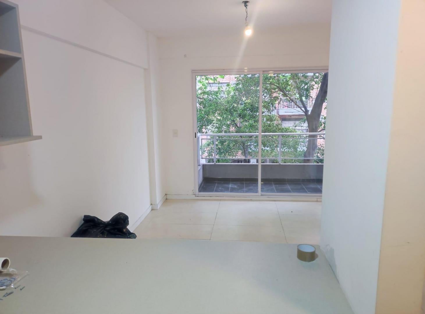 Foto de Alquiler monoambiente divisible con balcon al frente en Villa Urquiza, imagen 2