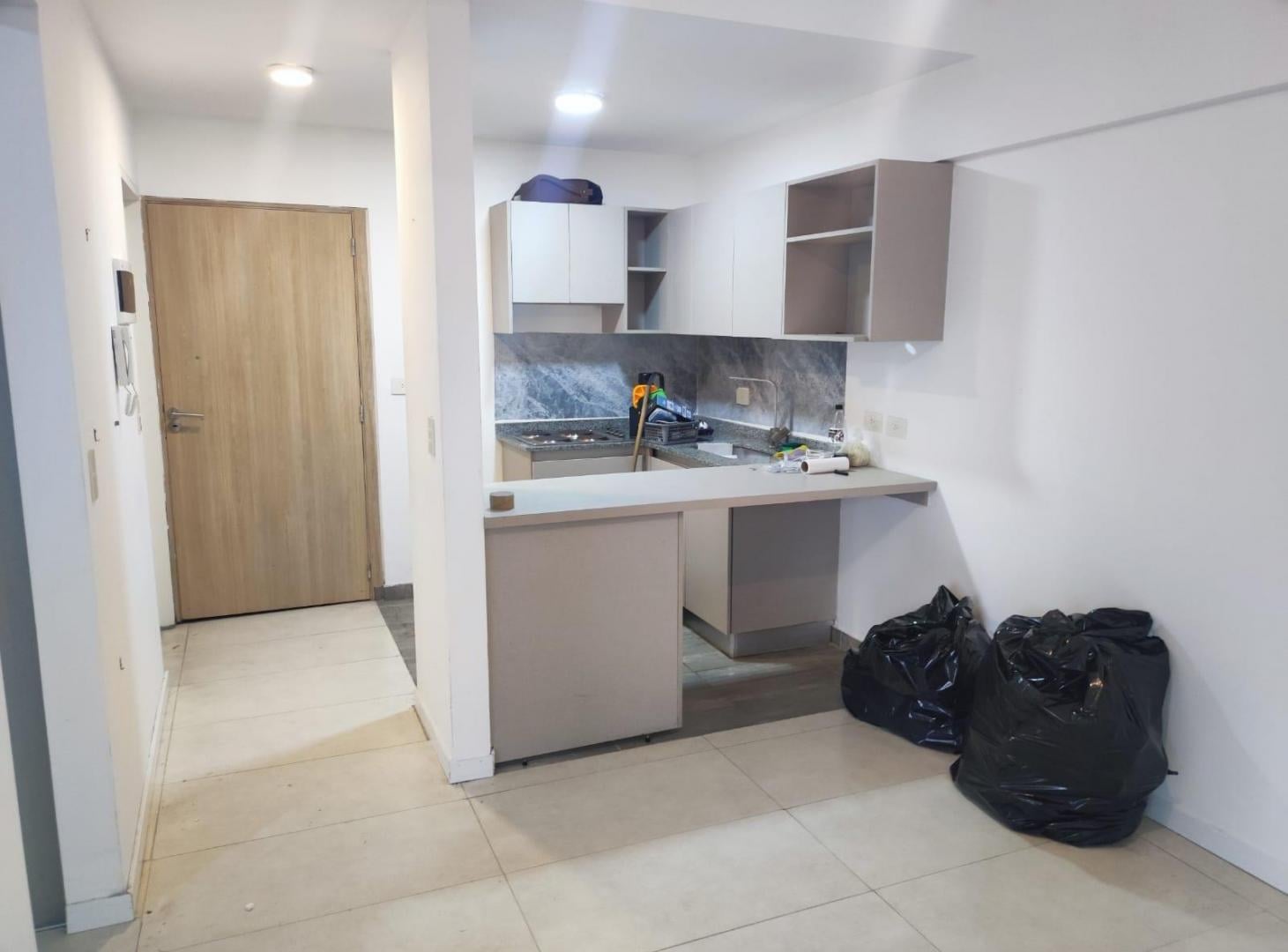 Foto de Alquiler monoambiente divisible con balcon al frente en Villa Urquiza, imagen 4
