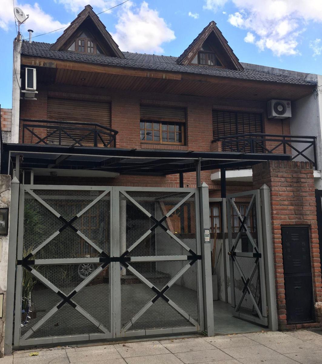 Duplex en Villa Luro 4 Ambientes Playroom. Patio. Balcon 2