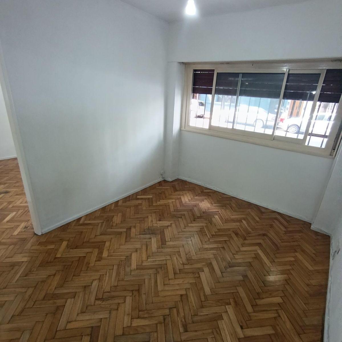 Departamento 2 Ambientes Venta Caballito Frente Pb Av Directorio y Doblas 3