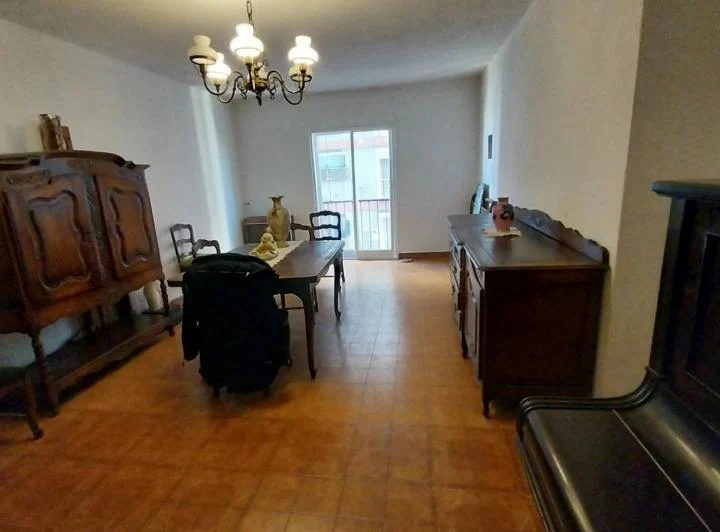Departamento 4 ambientes con cochera. Excelente ubicación. Campichuelo 262 1