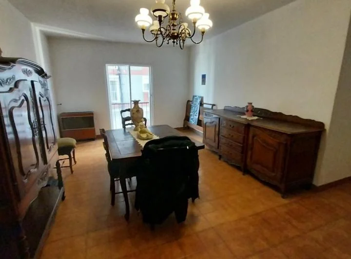 Departamento 4 ambientes con cochera. Excelente ubicación. Campichuelo 262 2