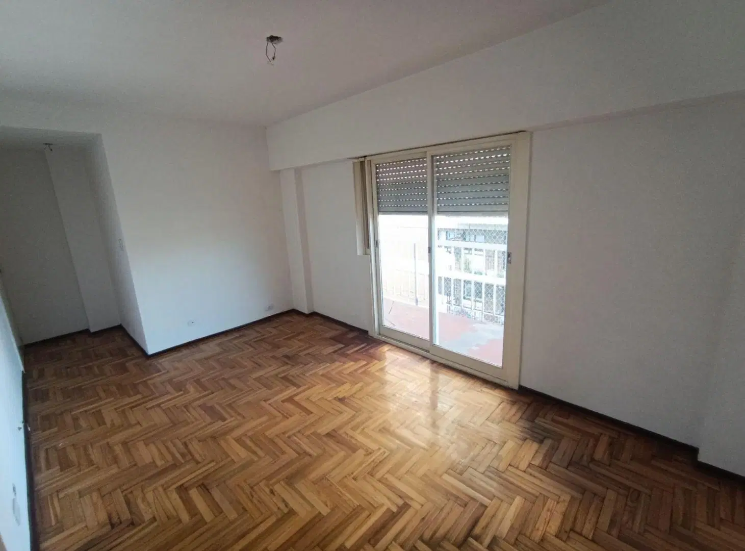 Departamento 2 ambientes frente balcon Alquiler en Flores 2