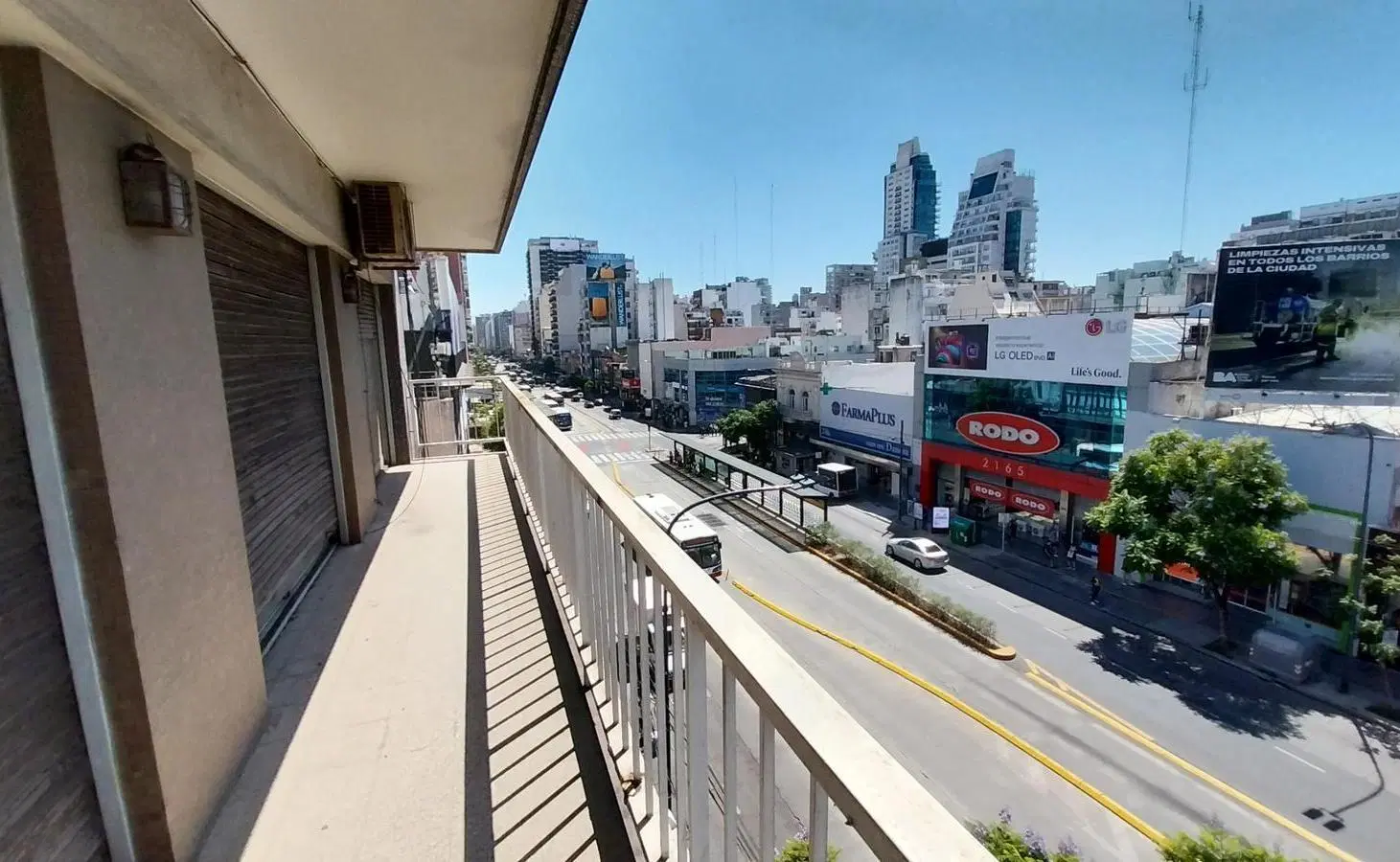 Departamento en venta en Cabildo 2134 al frente balcon corrido A RECICLAR 4