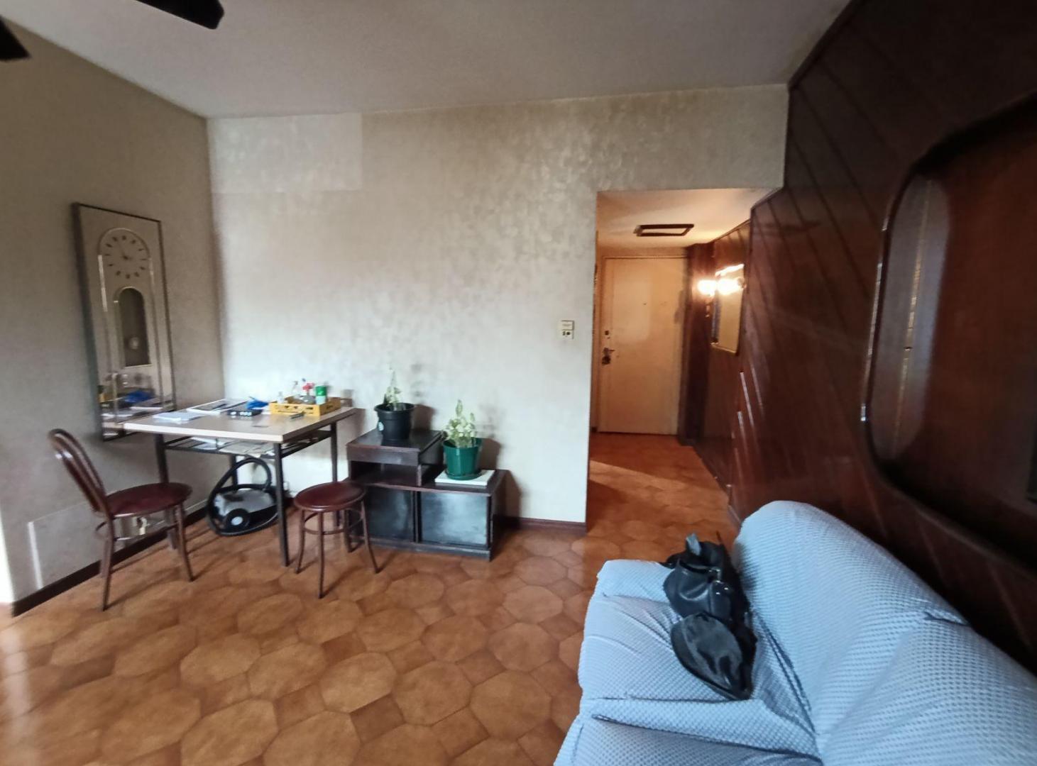 Foto de Departamento 3 ambientes venta contrafrente balcon opcion cochera, imagen 4