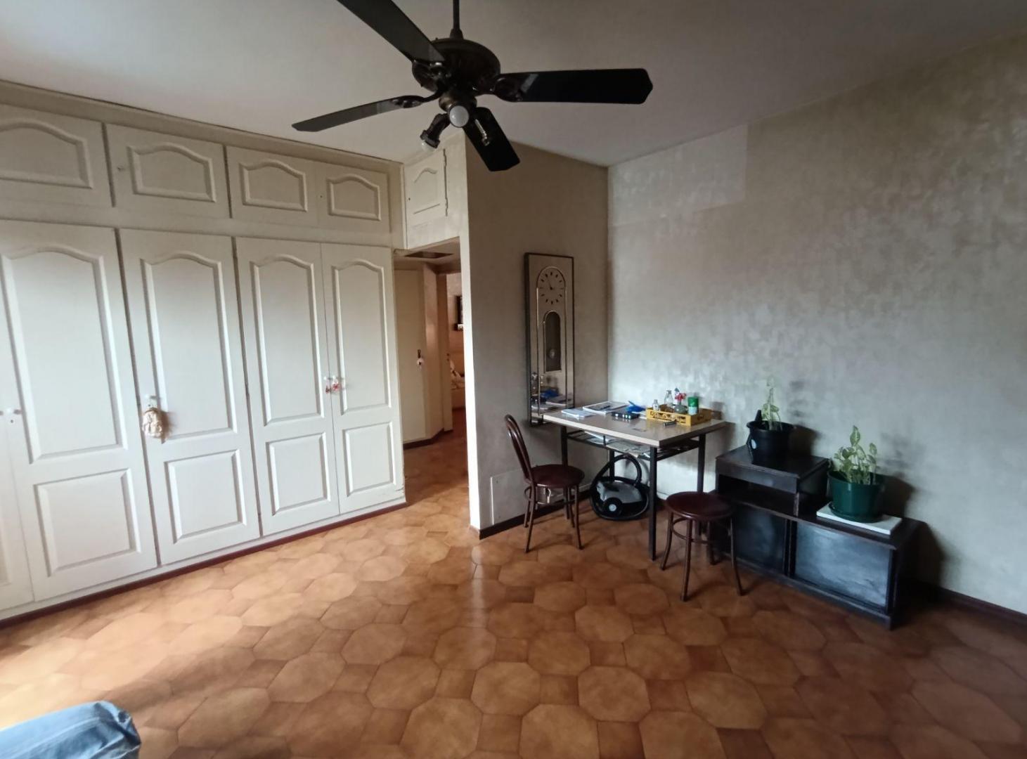 Foto de Departamento 3 ambientes venta contrafrente balcon opcion cochera, imagen 5