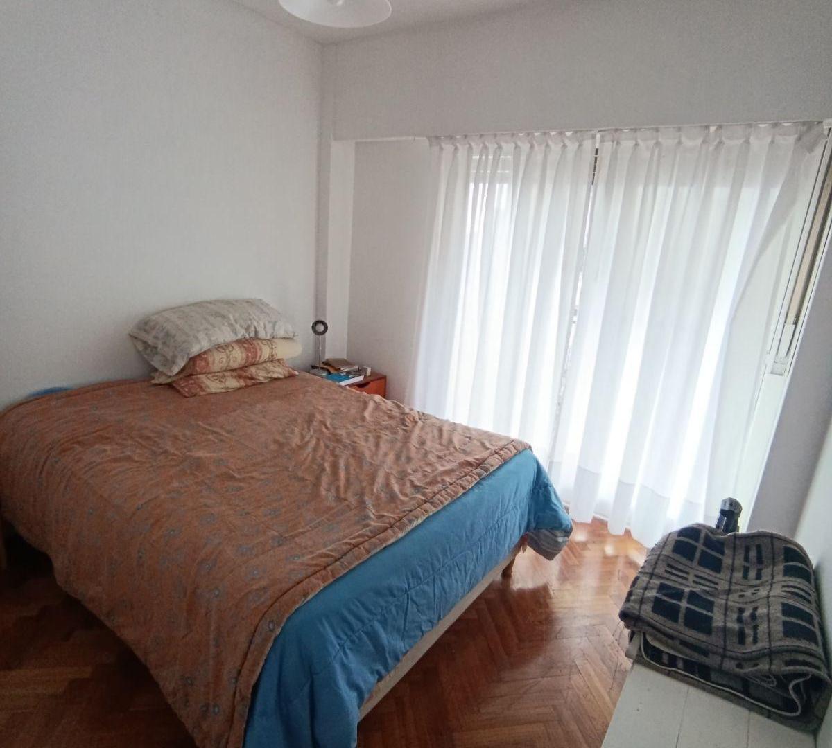 Foto de Departamento 3 1/2 ambientes y frente balcón apto profesional baulera a, imagen 5
