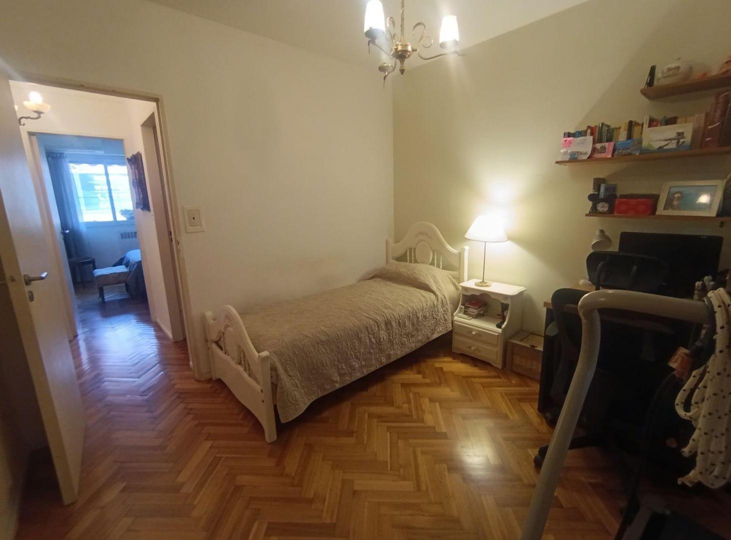 Foto de Departamento en venta 3 amb con dependencia al frente, balcon Luminoso, imagen 4