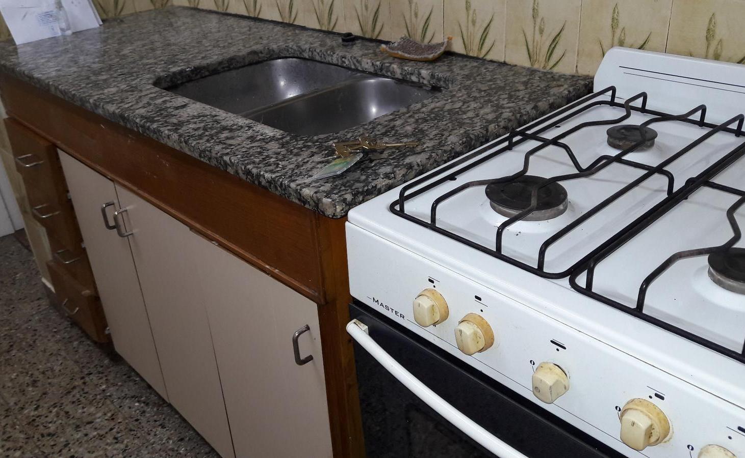 Foto de Departamento alquiler tres ambientes en planta baja dos patios Balvanera, imagen 5