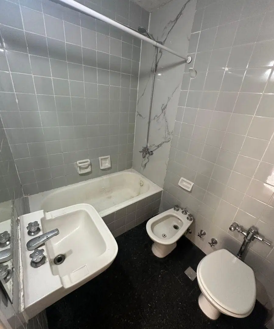 VENTA - ALQUILER - EXCELENTE MONOAMBIENTE EN MUY BUENA UBICACION IMPECABLE ESTADO 4
