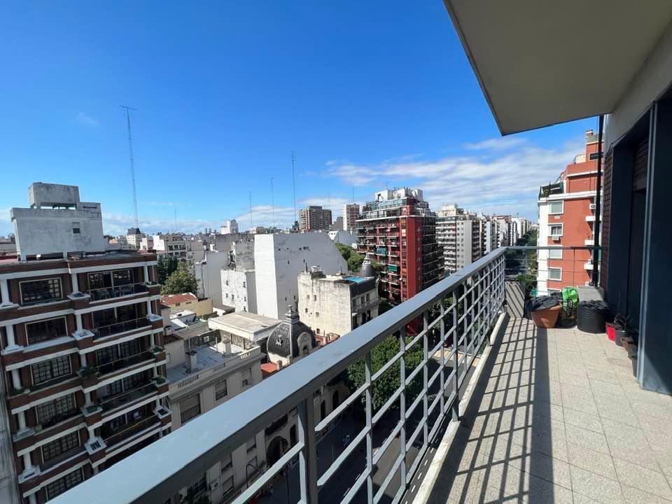 Parque Rivadavia Semipiso 6 Ambientes con Cochera Balcon y Dependencia 2