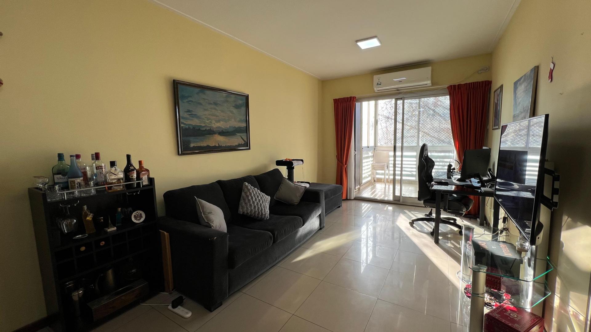 Foto de VENTA PISO 3 AMBIENTES DEPENDENCIA VILLA CRESPO BALCON APTO CREDITO, imagen 2