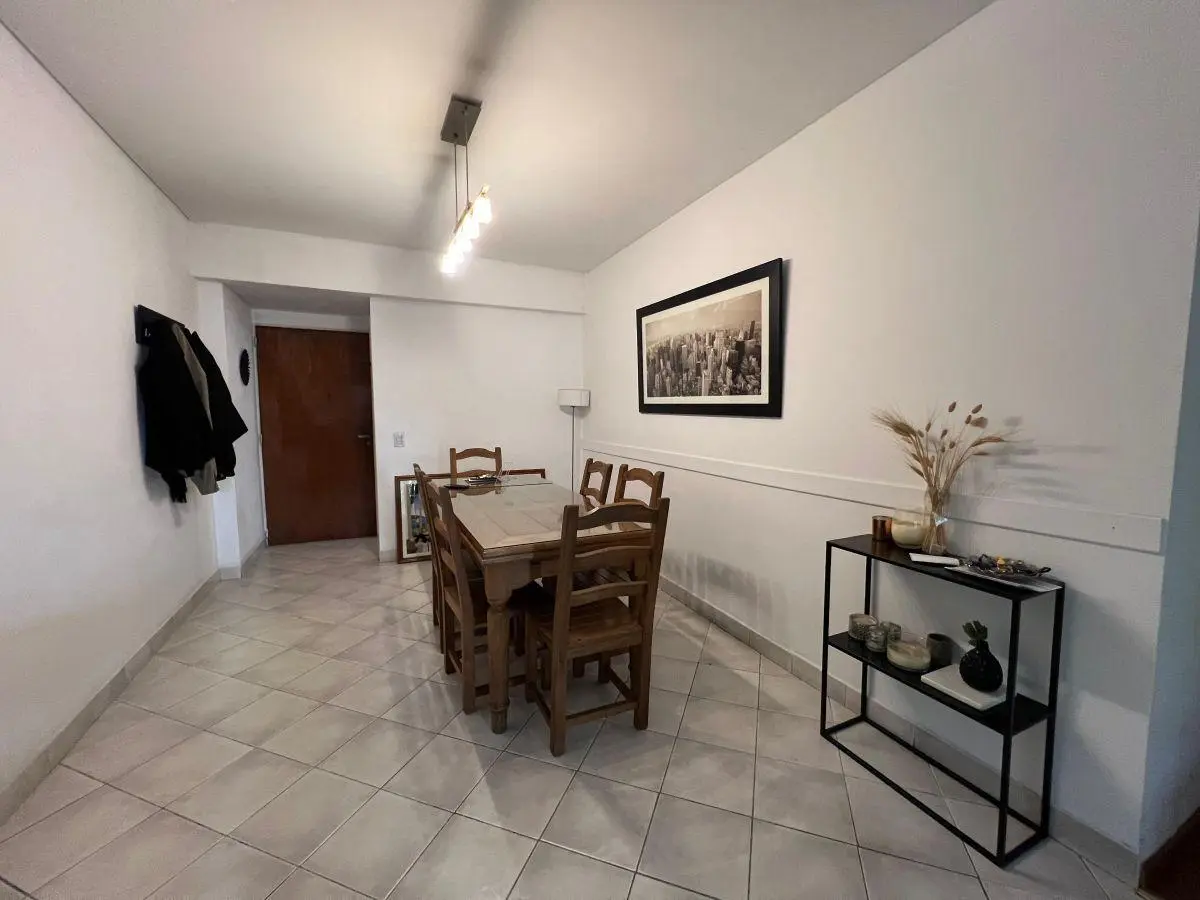 VENTA DEPARTAMENTO 5 AMBIENTES ALMAGRO COCHERA BALCON APTO PROFESIONAL 5