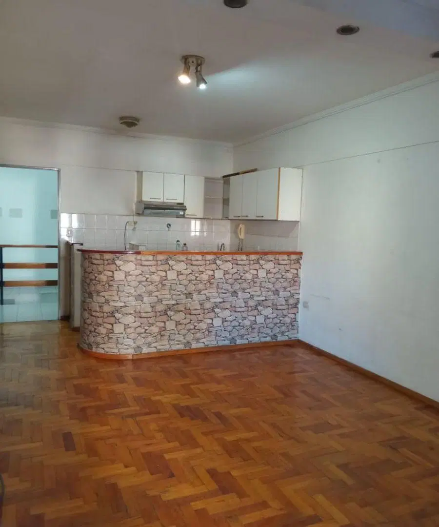 ALQUILER MONOAMBIENTE EN FLORES BALCON FRENTE 2