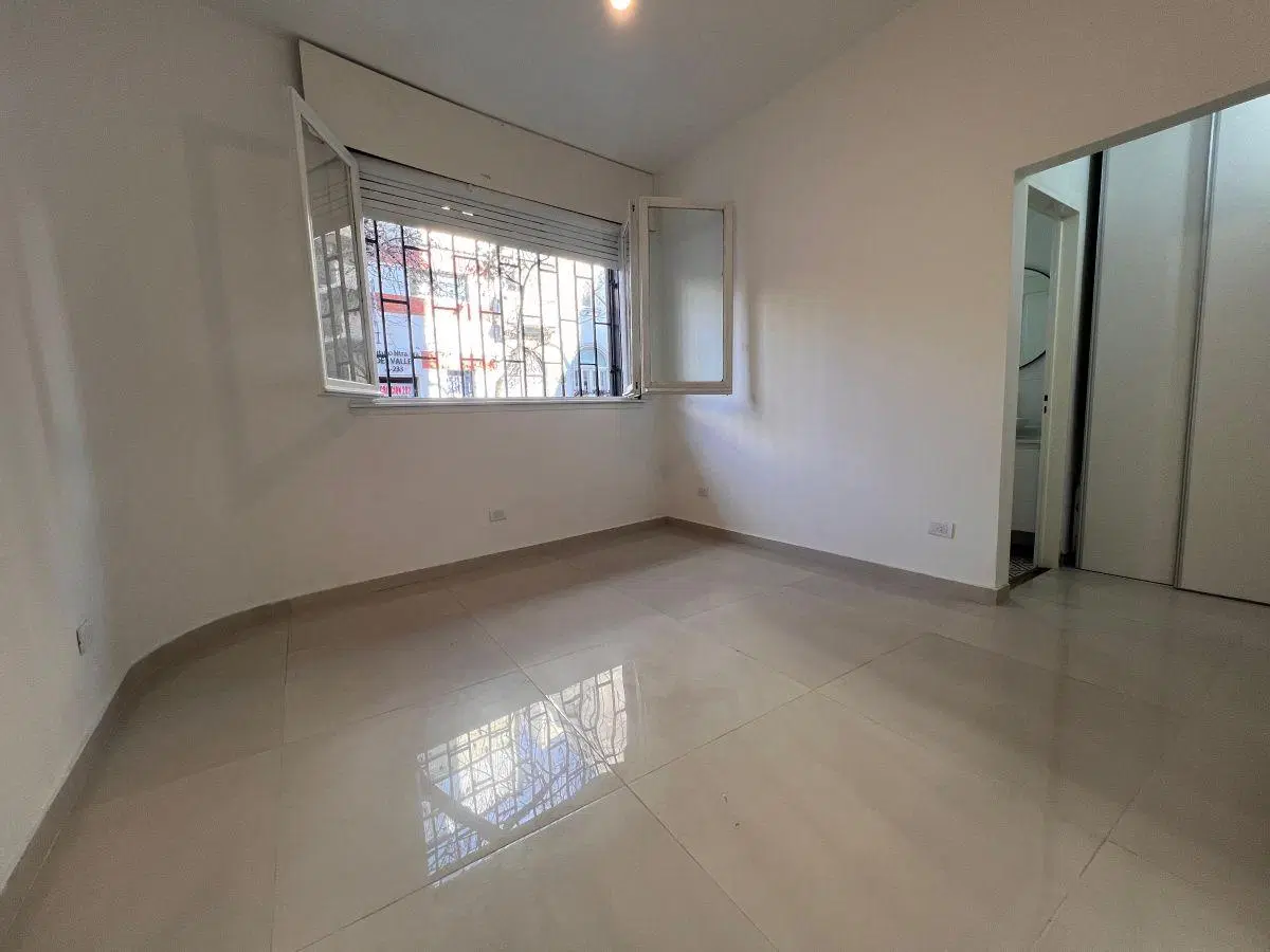Alquiler Departamento Almagro 2 ambientes patio Apto Profesional Bajas expensas 1