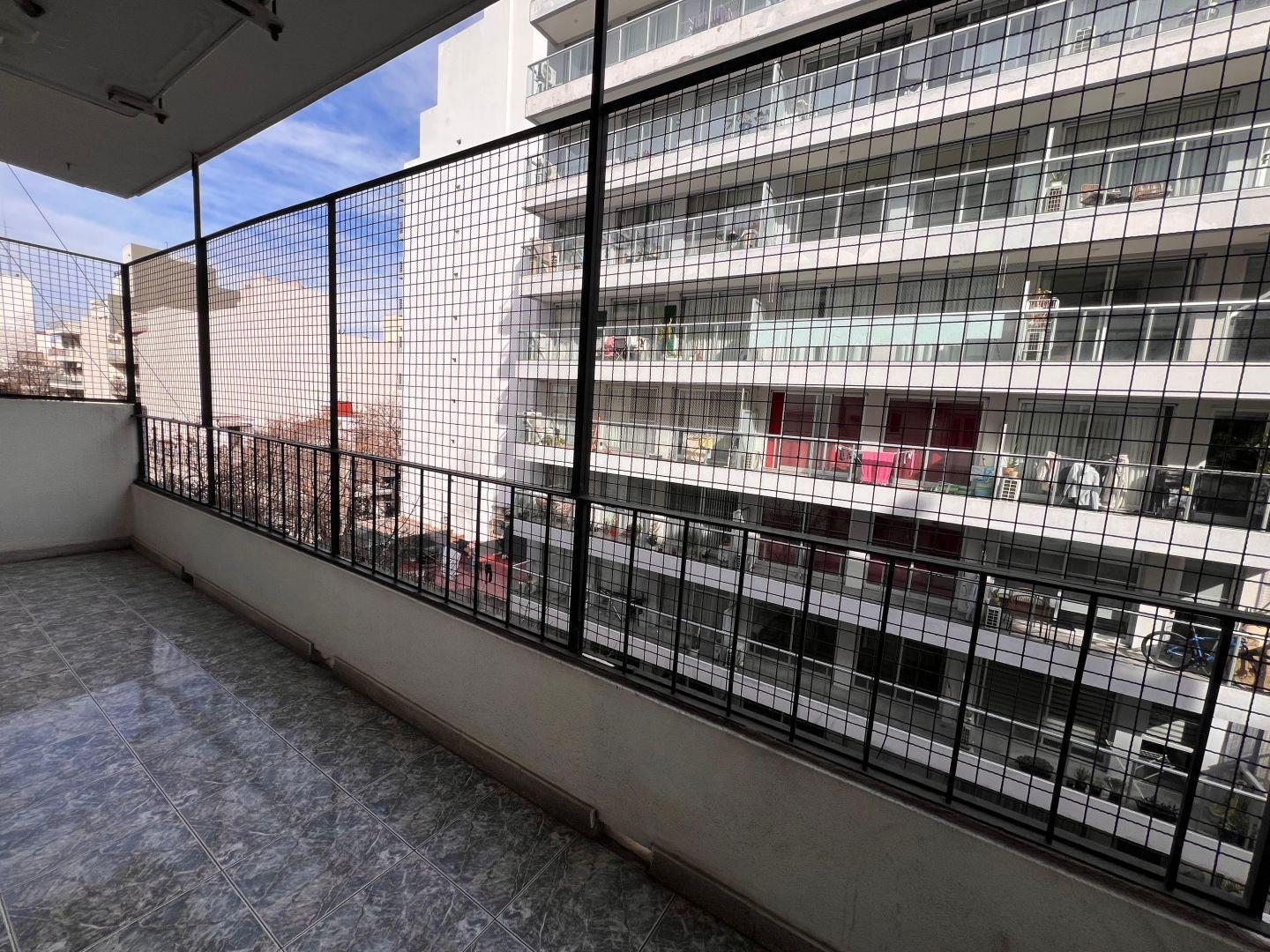 Foto de VENTA 3 AMBIENTES CABALLITO ALMAGRO FRENTE BALCON, imagen 1