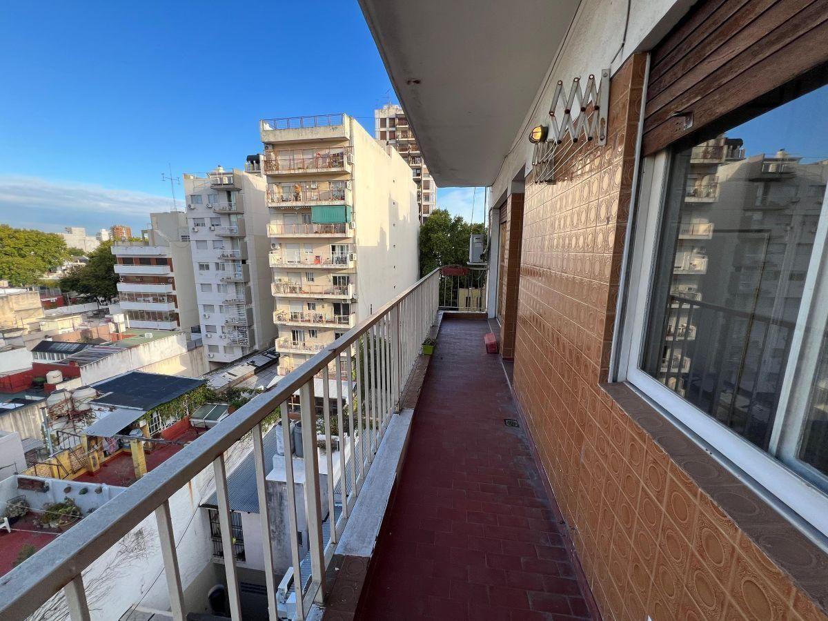 Foto de Departamento 6 ambientes 4 dormitorios en venta en Almagro balcon, imagen 5