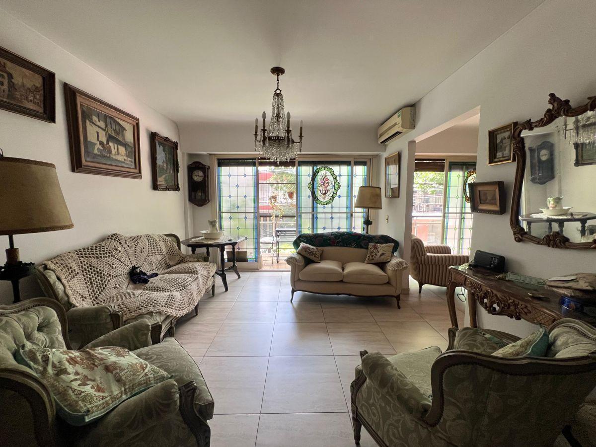 Foto de VENTA DEPARTAMENTO SEMIPISO CABALLITO 4 AMBIENTES COCHERA FRENTE BALCON, imagen 5