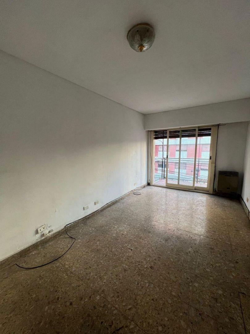 Foto de VENTA 2 AMBIENTES CABALLITO APTO CREDITO BALCON FRENTE, imagen 4