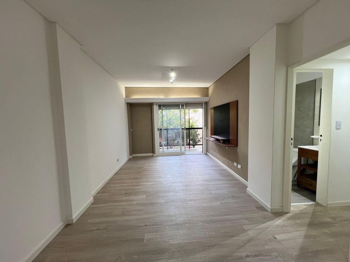 Foto de Venta Caballito 4 ambientes con dependencia cochera frente balcon, imagen 3