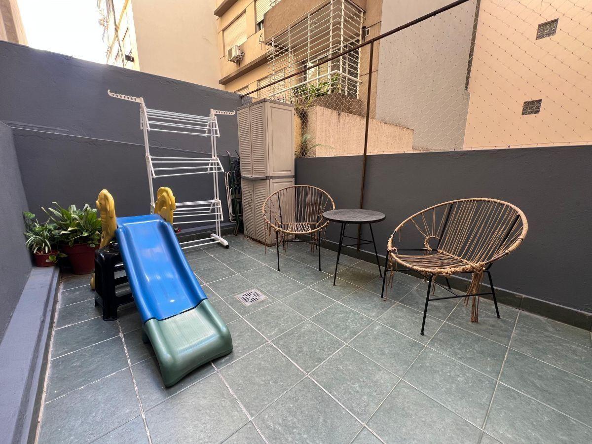 Foto de VENTA DEPARTAMENTO CABALLITO 3 AMBIENTES COCHERA BALCON PATIO, imagen 2