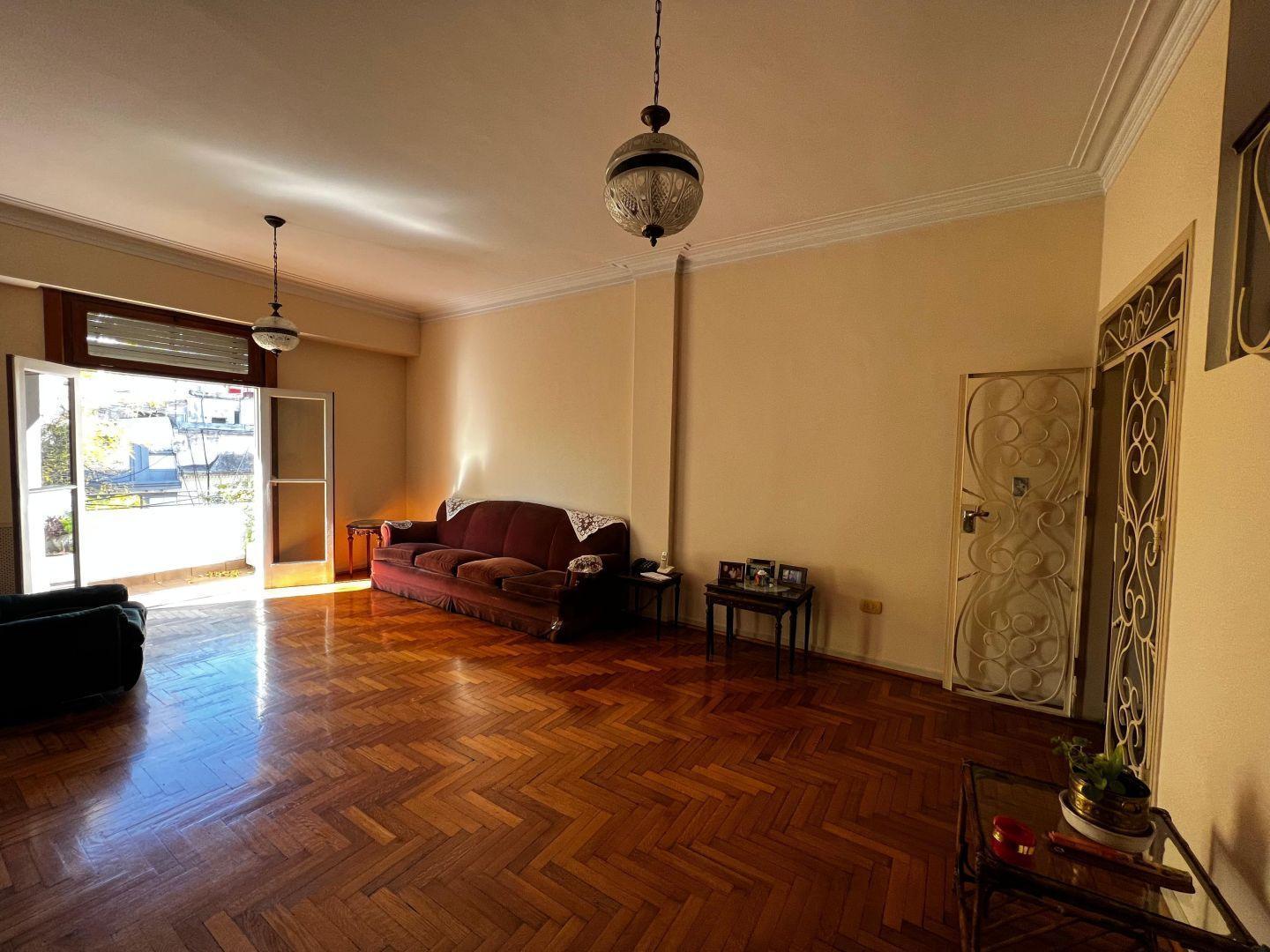 Foto de VENTA DEPARTAMENTO 6 AMBIENTES CON DEPENDENCIA CABALLITO TERRAZA BALCON, imagen 2