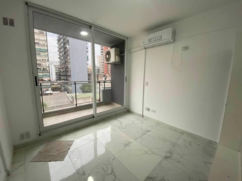 Foto de VENTA MONOAMBIENTE CABALLITO, imagen 2
