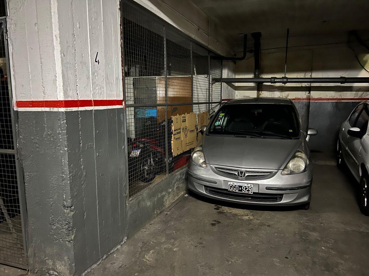 Foto de Cochera en venta caballito fija cubierta, imagen 1