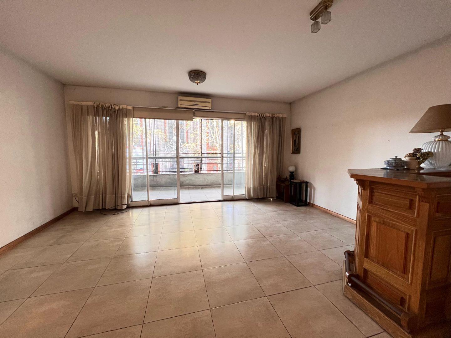 Foto de Departamento 3 ambientes. | Av Hipolito Irigoyen al 3900, imagen 1