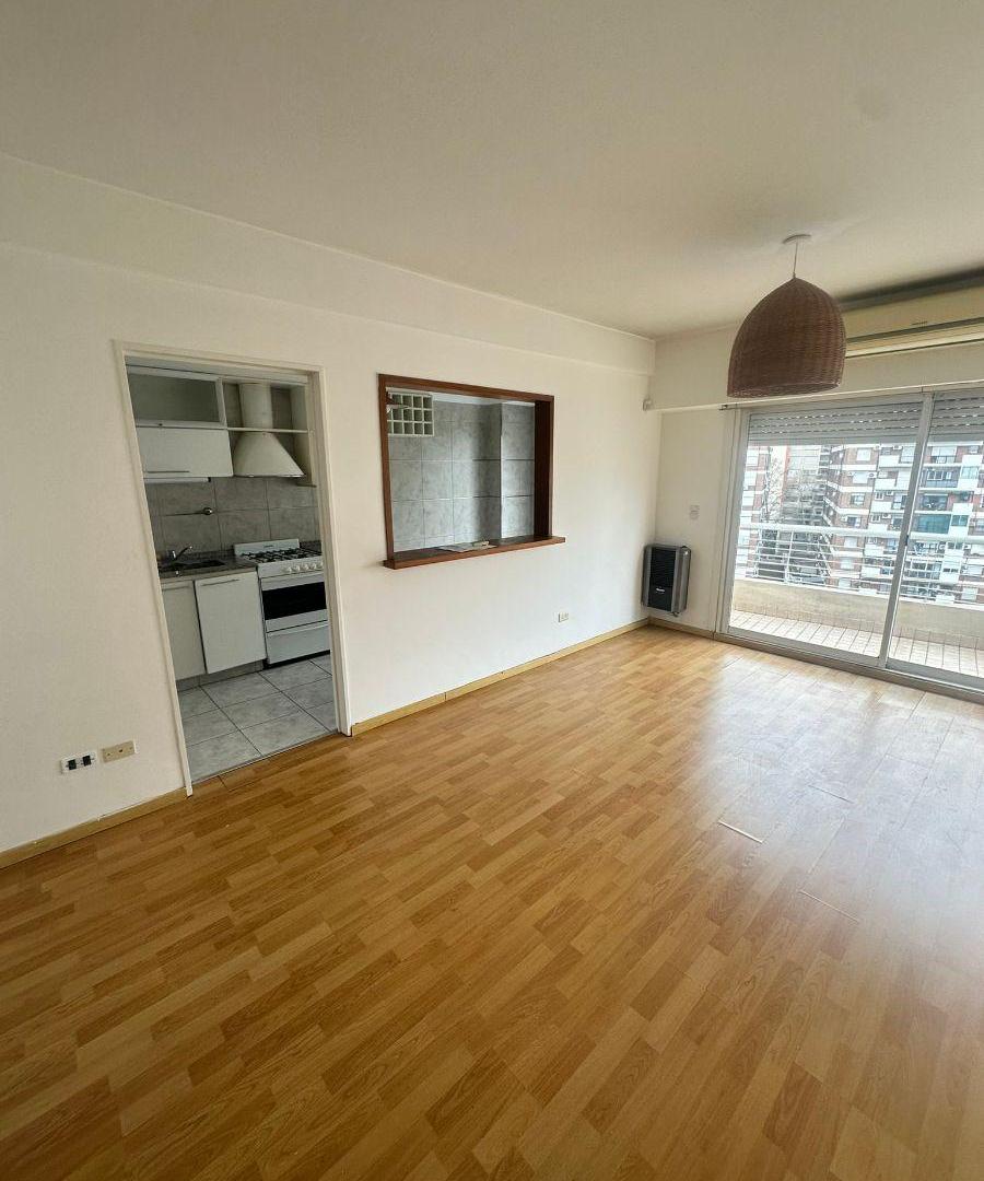 Foto de Alquiler | 2 Ambientes de 50 m² con Gran Balcón al Frente – Julián Álvarez 1900, imagen 1