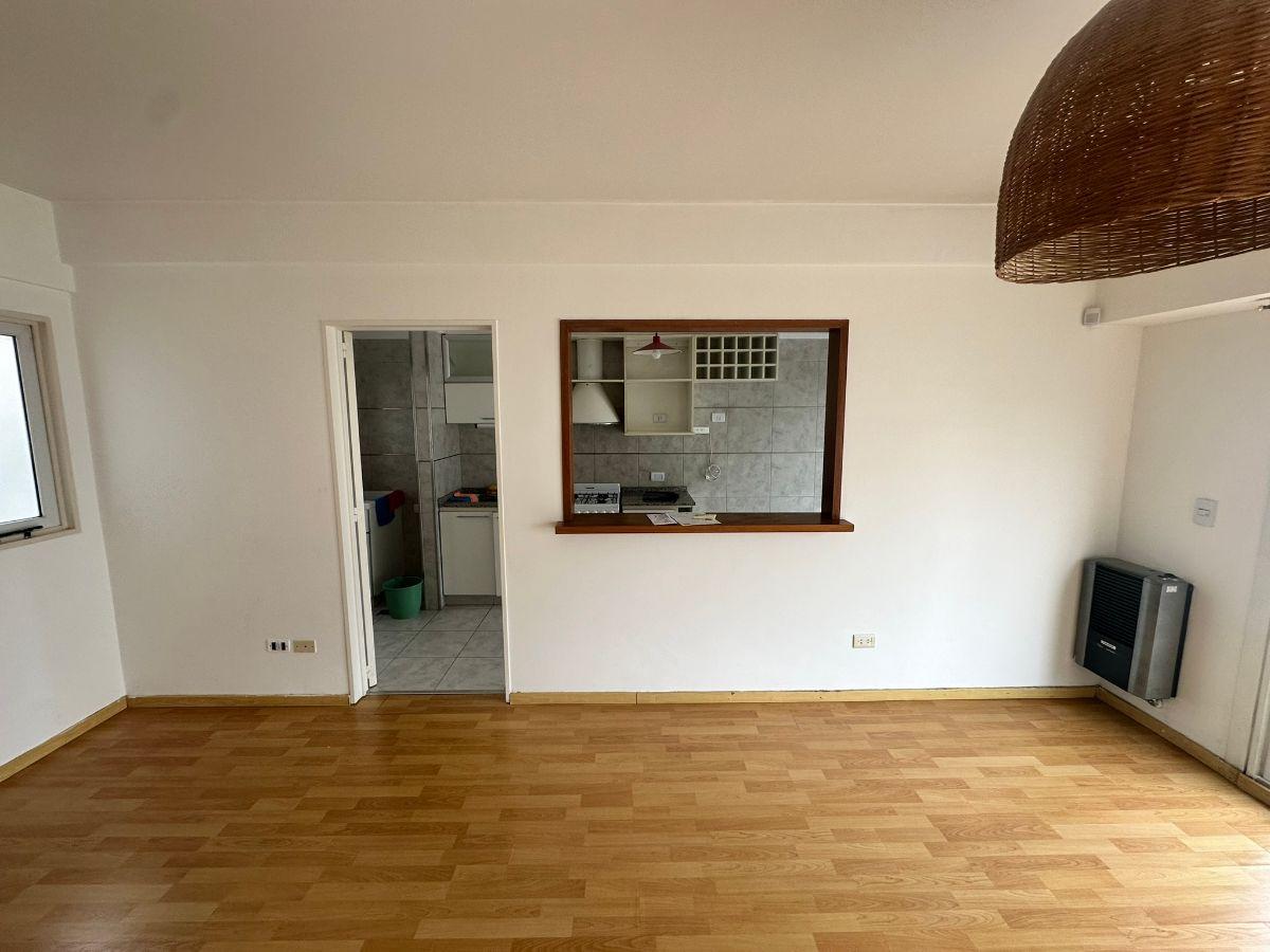 Foto de Alquiler | 2 Ambientes de 50 m² con Gran Balcón al Frente – Julián Álvarez 1900, imagen 3
