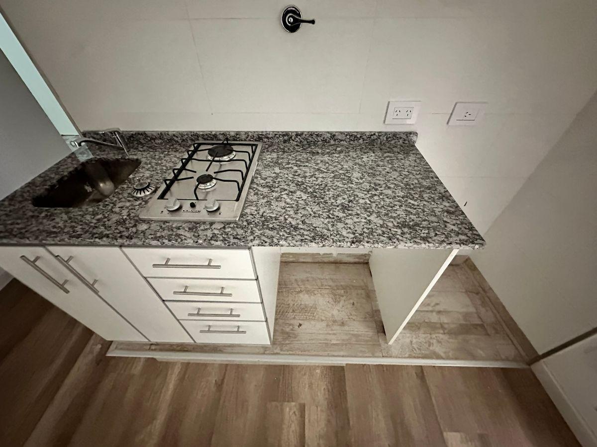 Foto de Monoambiente con gran Patio Venta Recoleta - Juncal 2900, imagen 4