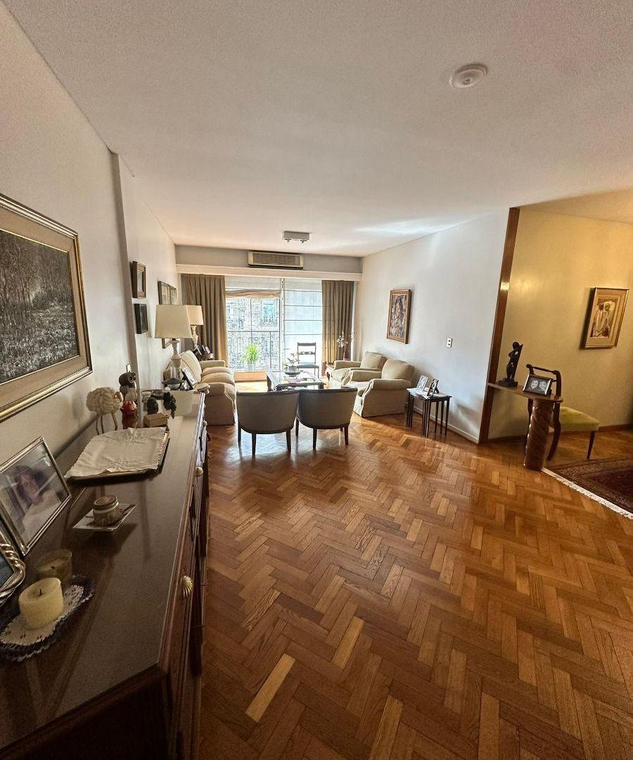 Foto de Venta Excelente Departamento 5 Ambientes c Dependencia, Cochera y, imagen 3