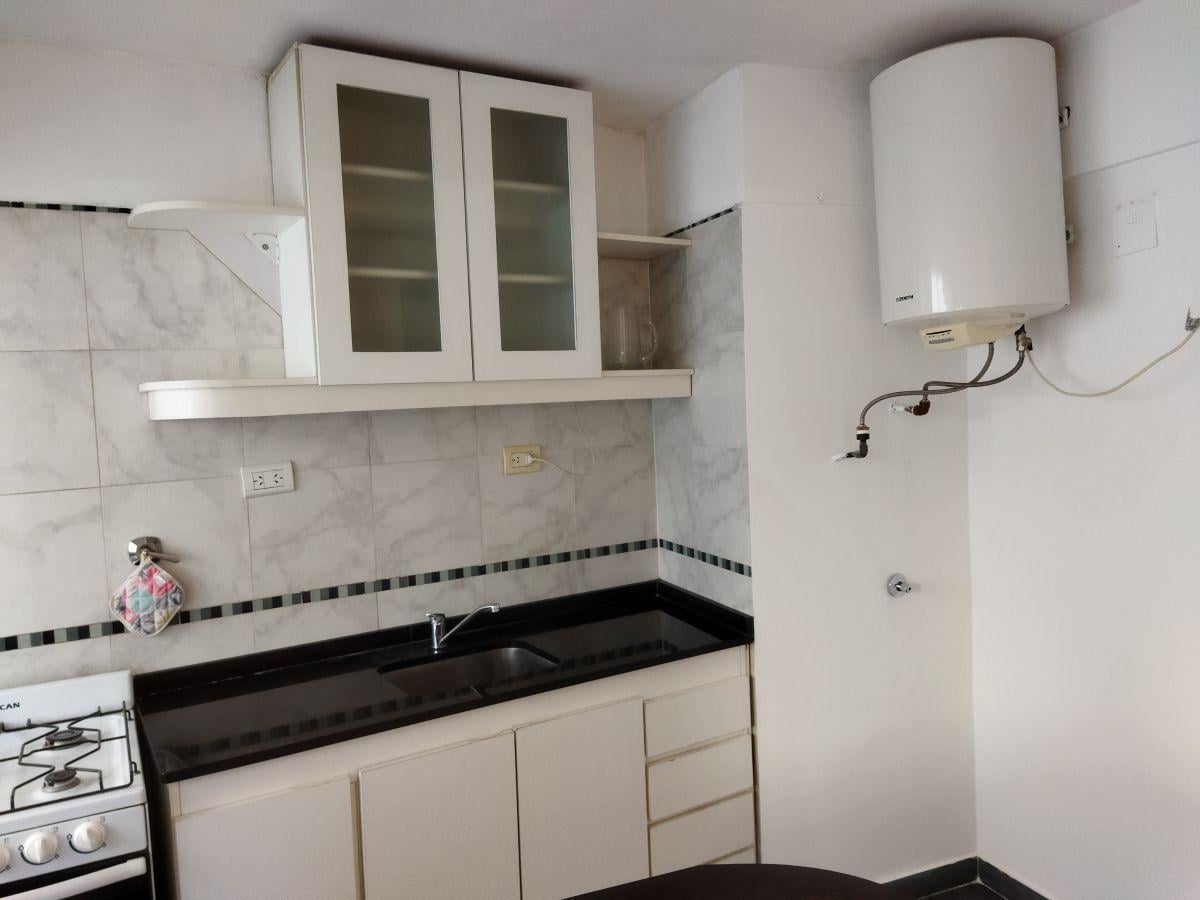 Foto de Hermoso dos ambientes en Barrio Norte con cocina y baño remodelado!, imagen 5