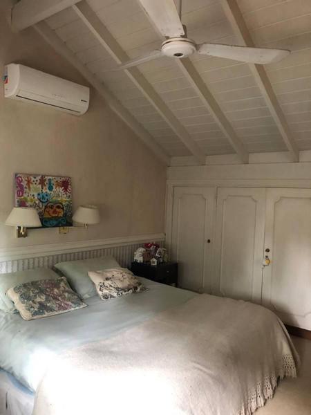 Oportunidad. Casa en Venta en Punta Chica. Muy Linda. 4